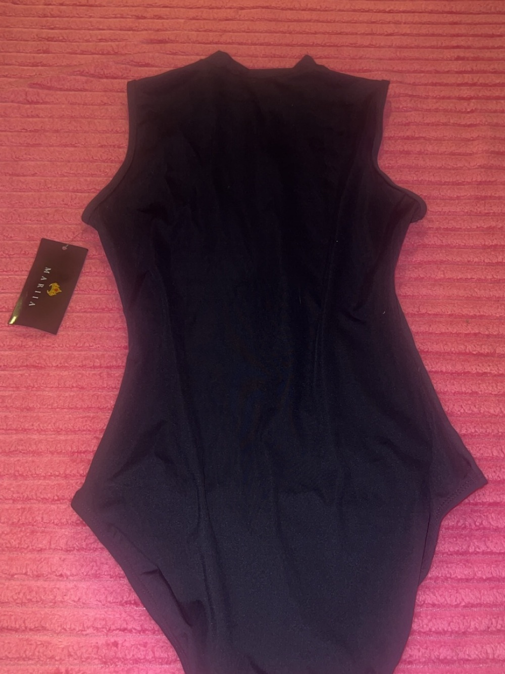 Sleeveless Front-Zip One-Piece Swimsuit in Black - Picture 8 of 10